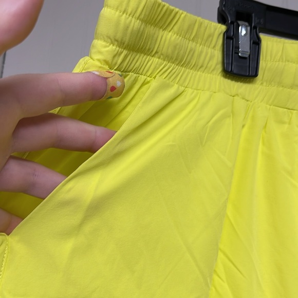 NWT Buffbunny Flo shorts - Picture 6 of 10